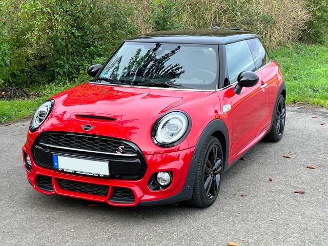 Imagine MINI Cooper S JCW, AUTOM, NAV, CAM, adapt LED, DAB harman/kardon