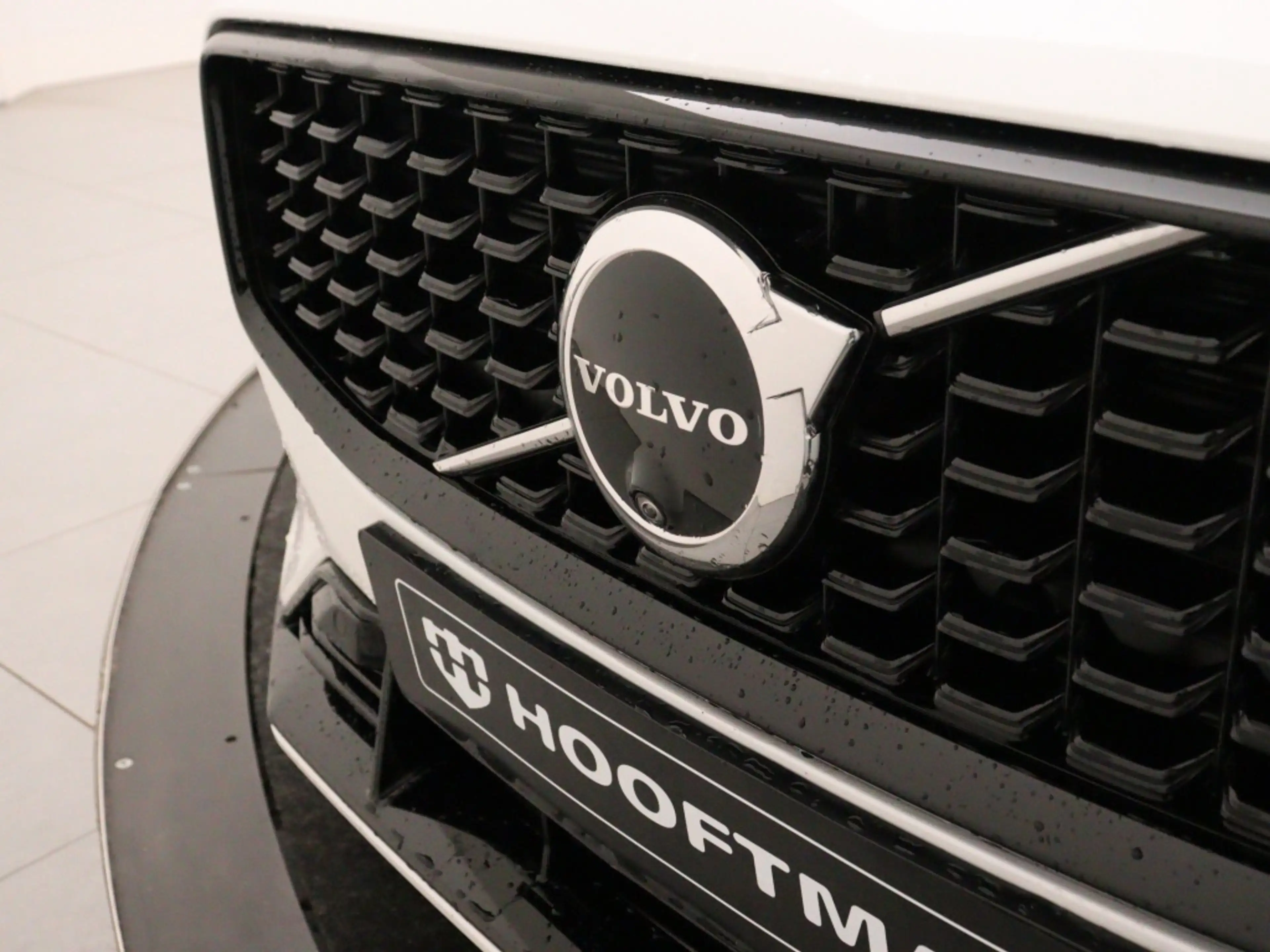 Volvo V60 T8 POLESTAR ENGINEERED BOWERS&WILKINS 20INCH SCHUI — photo 7