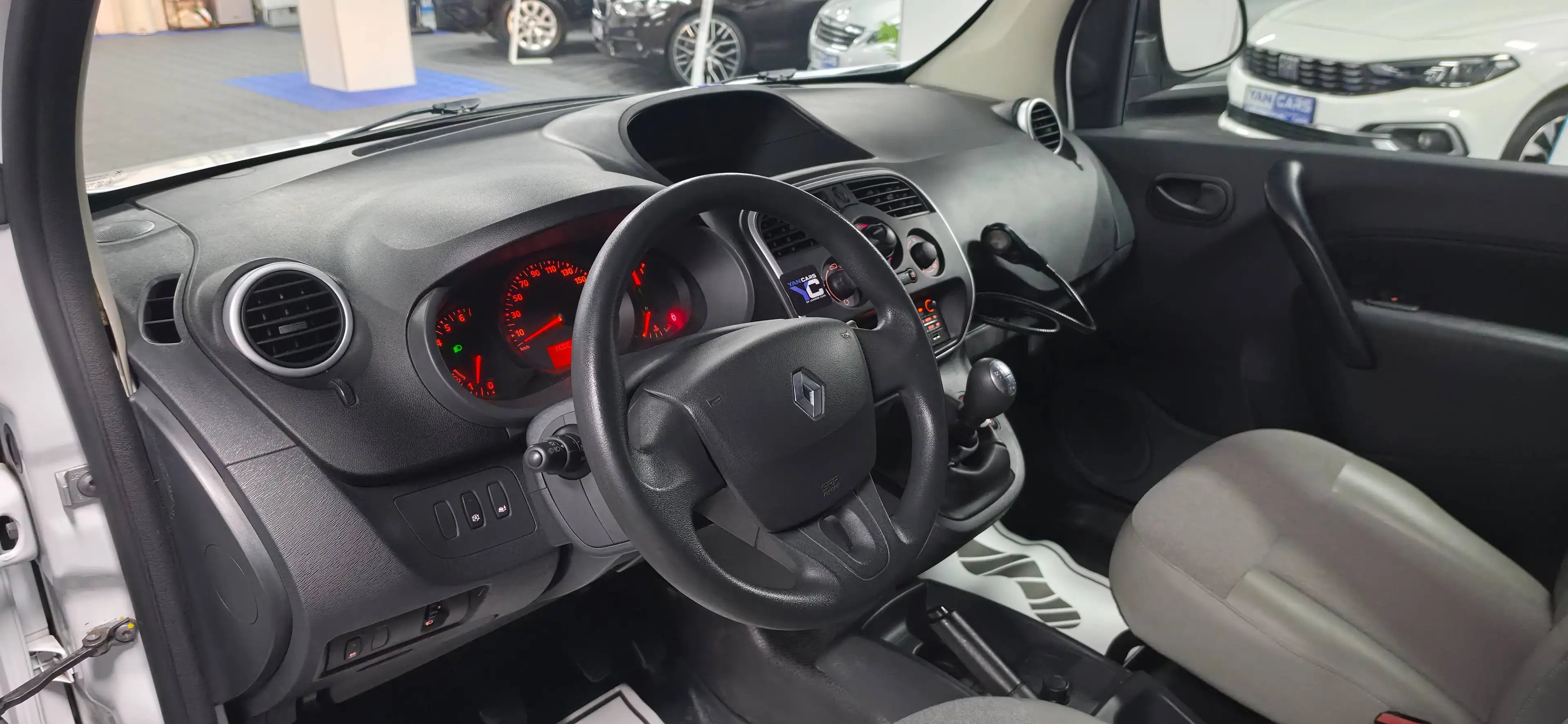 Renault Kangoo MAXI 1.5 Blue dCi 95 · 45 789 km · Entretien TOP · Garantie 1 an · TVA récupérable — photo 14