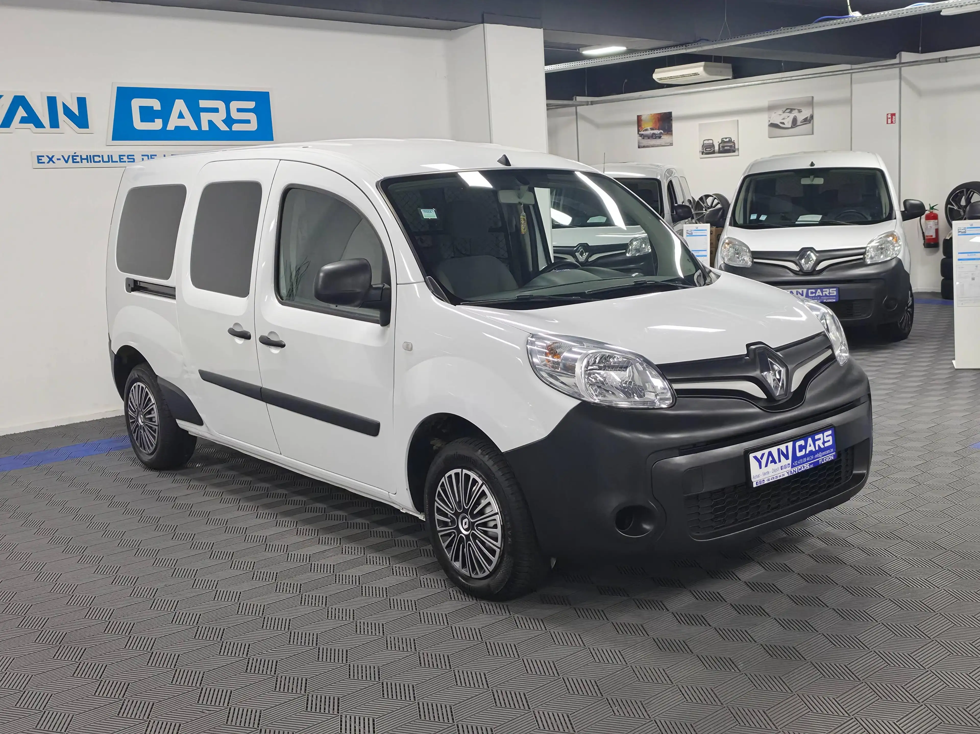 Renault Kangoo MAXI 1.5 Blue dCi 95 · 45 789 km · Entretien TOP · Garantie 1 an · TVA récupérable — photo 4
