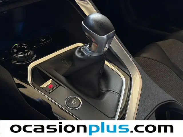 Peugeot 5008 view 5
