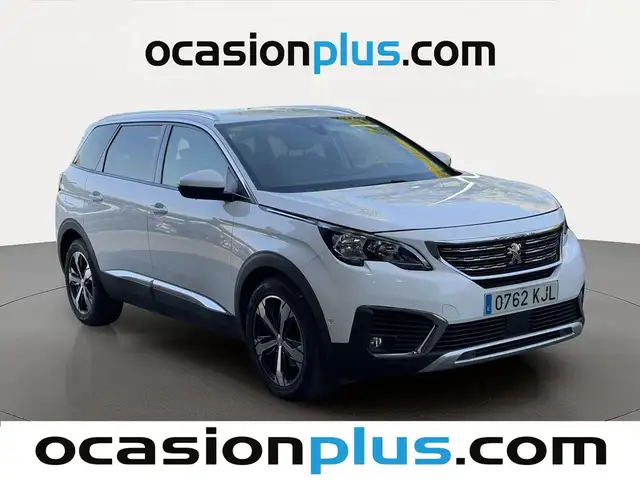 Peugeot 5008 view 2