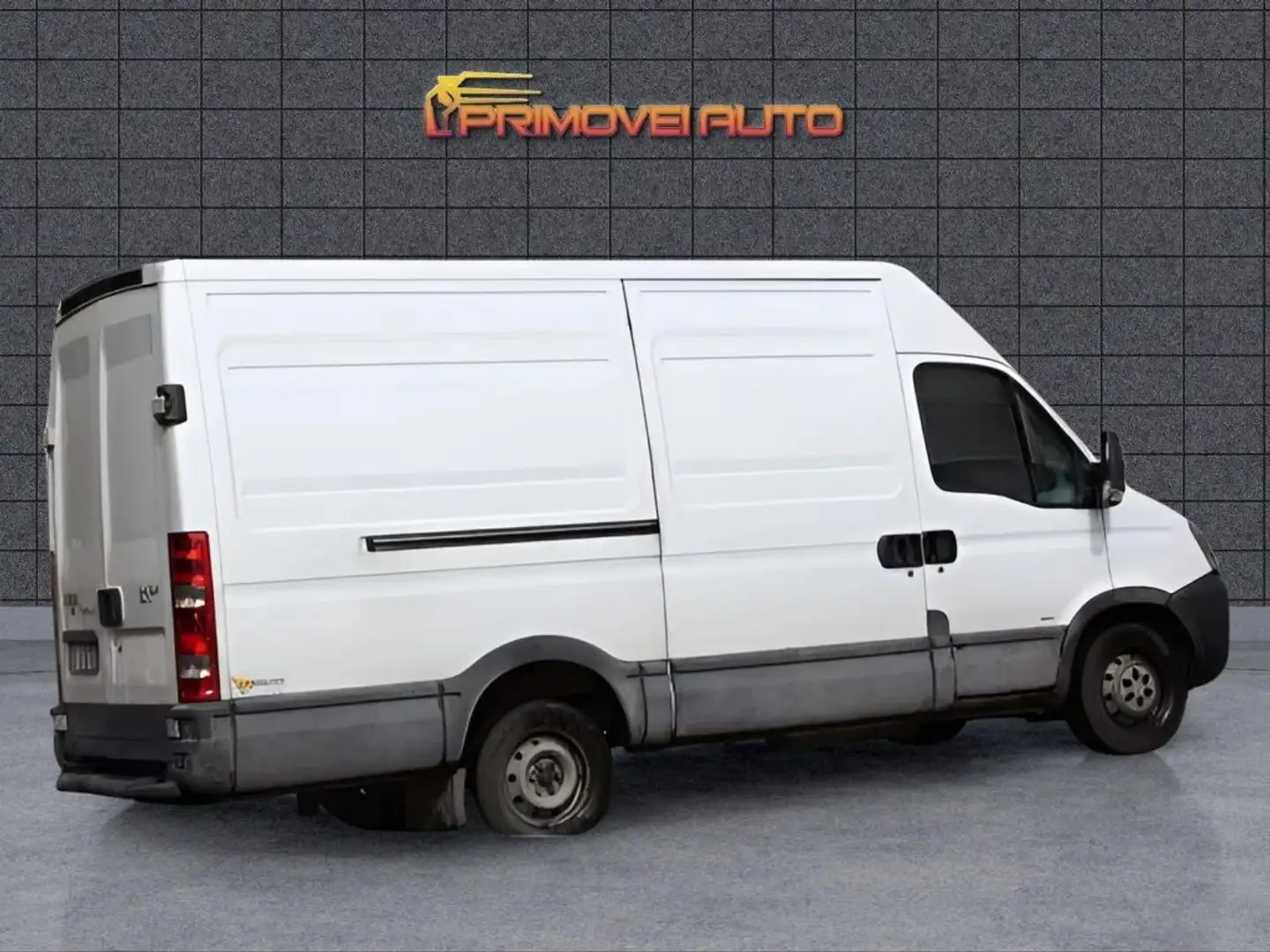 Iveco Daily 2.3Hpi PM-TM-RG Furg. Bianco - 2