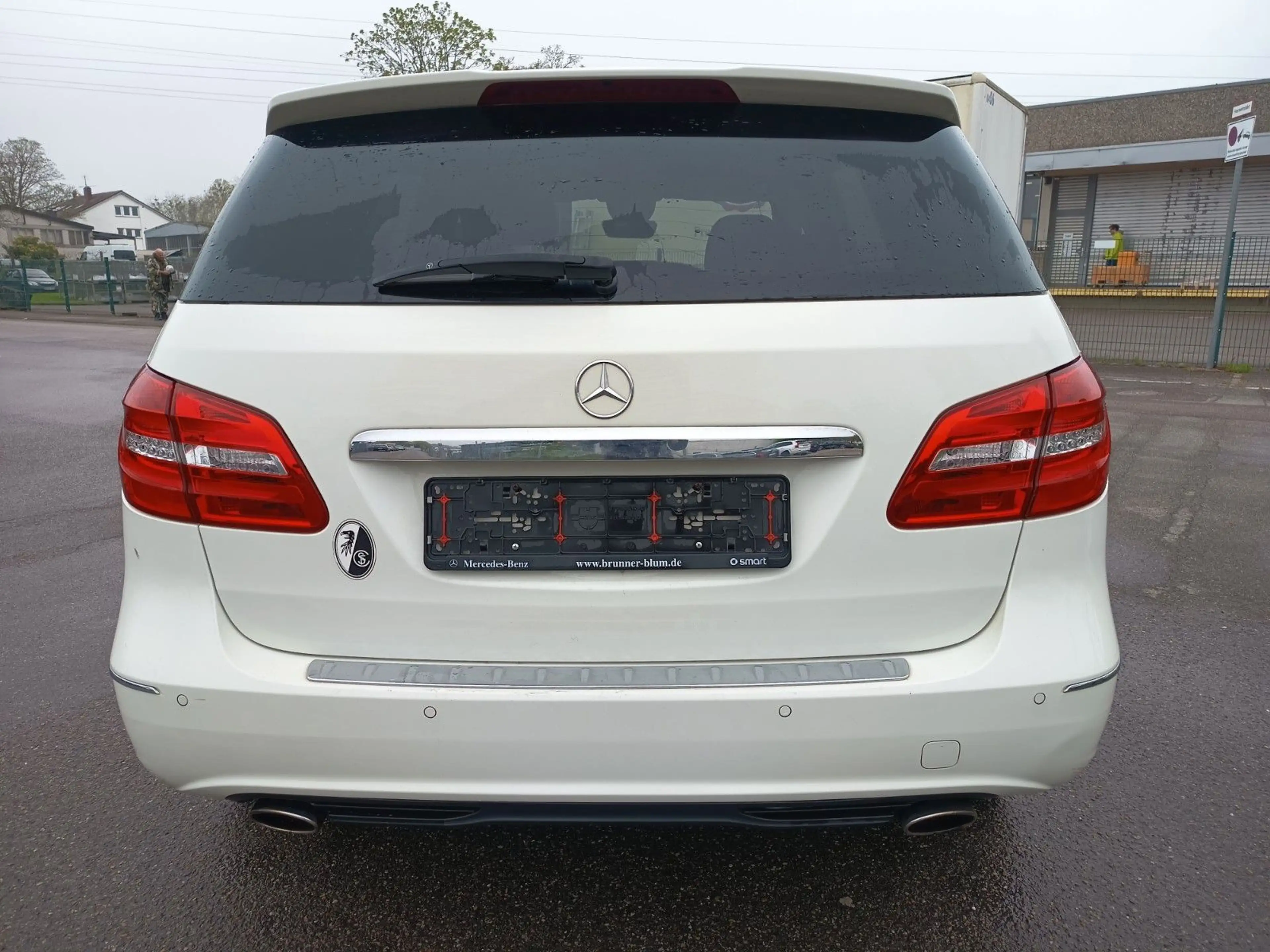 Mercedes-Benz B 220 B 4Matic Sportpaket Automatik — photo 5
