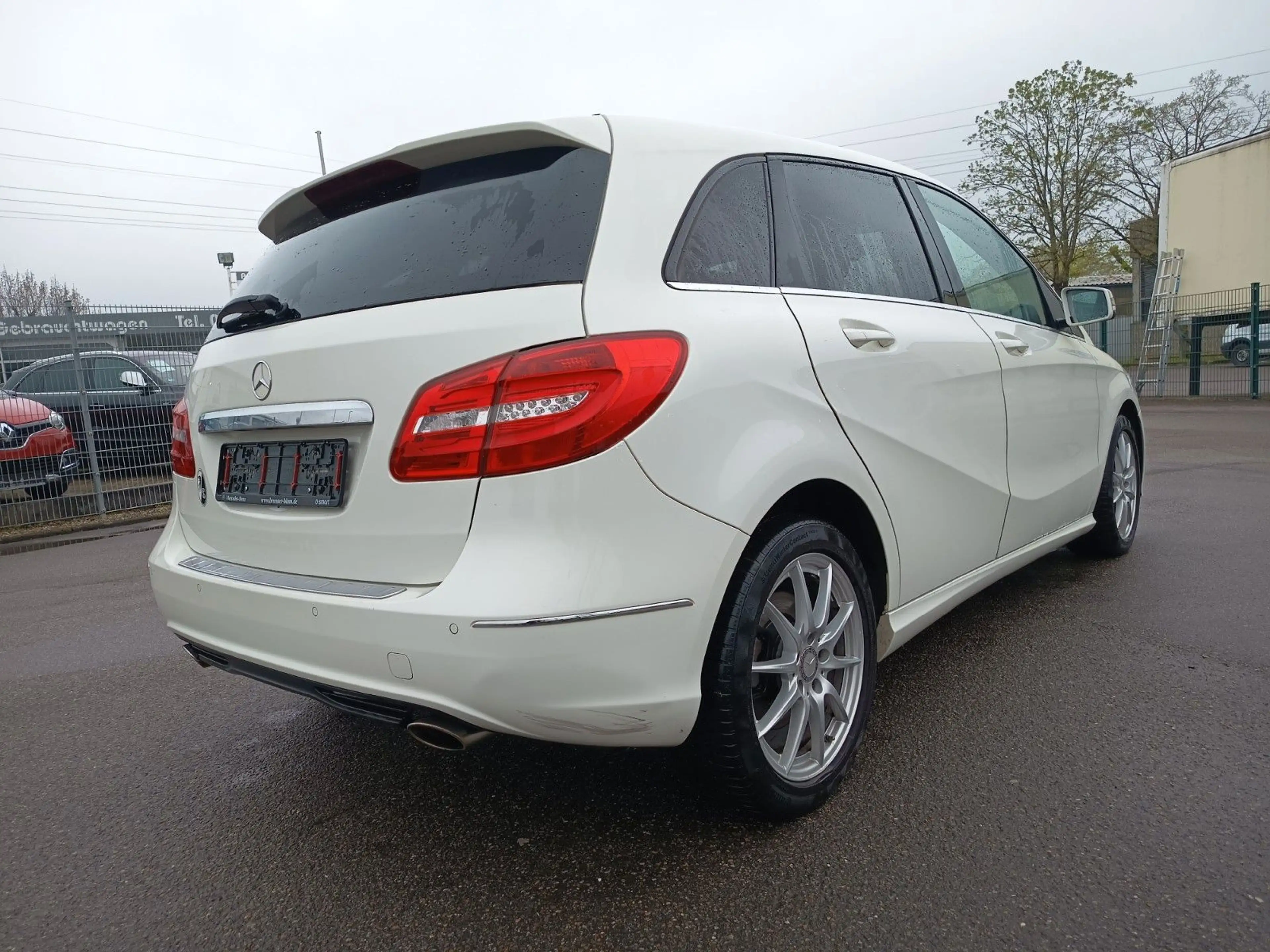 Mercedes-Benz B 220 B 4Matic Sportpaket Automatik — photo 4
