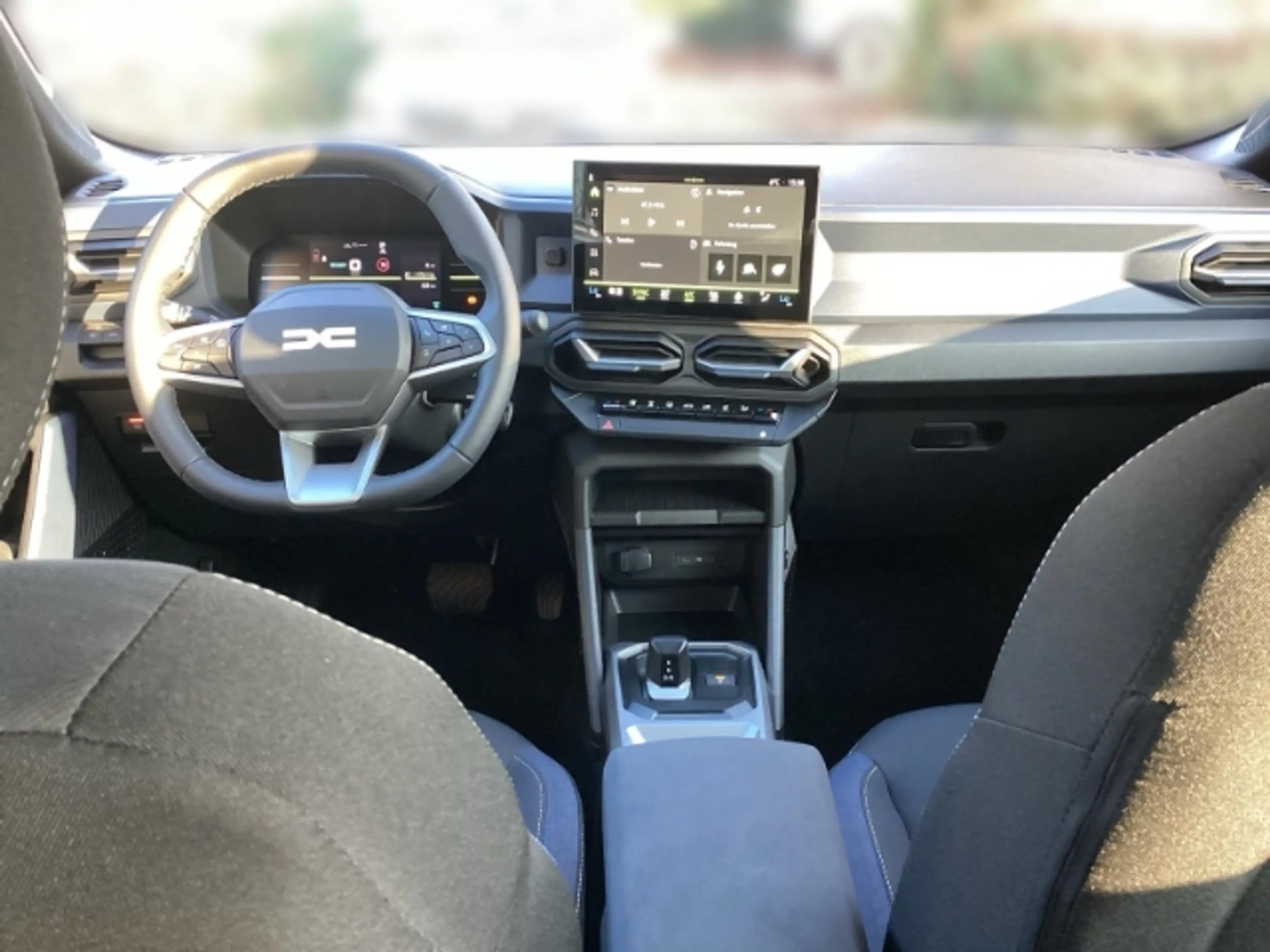 Dacia Bigster Expression Hybrid Sitzheizung+Navi+DAB+Rückfahrkam — photo 11