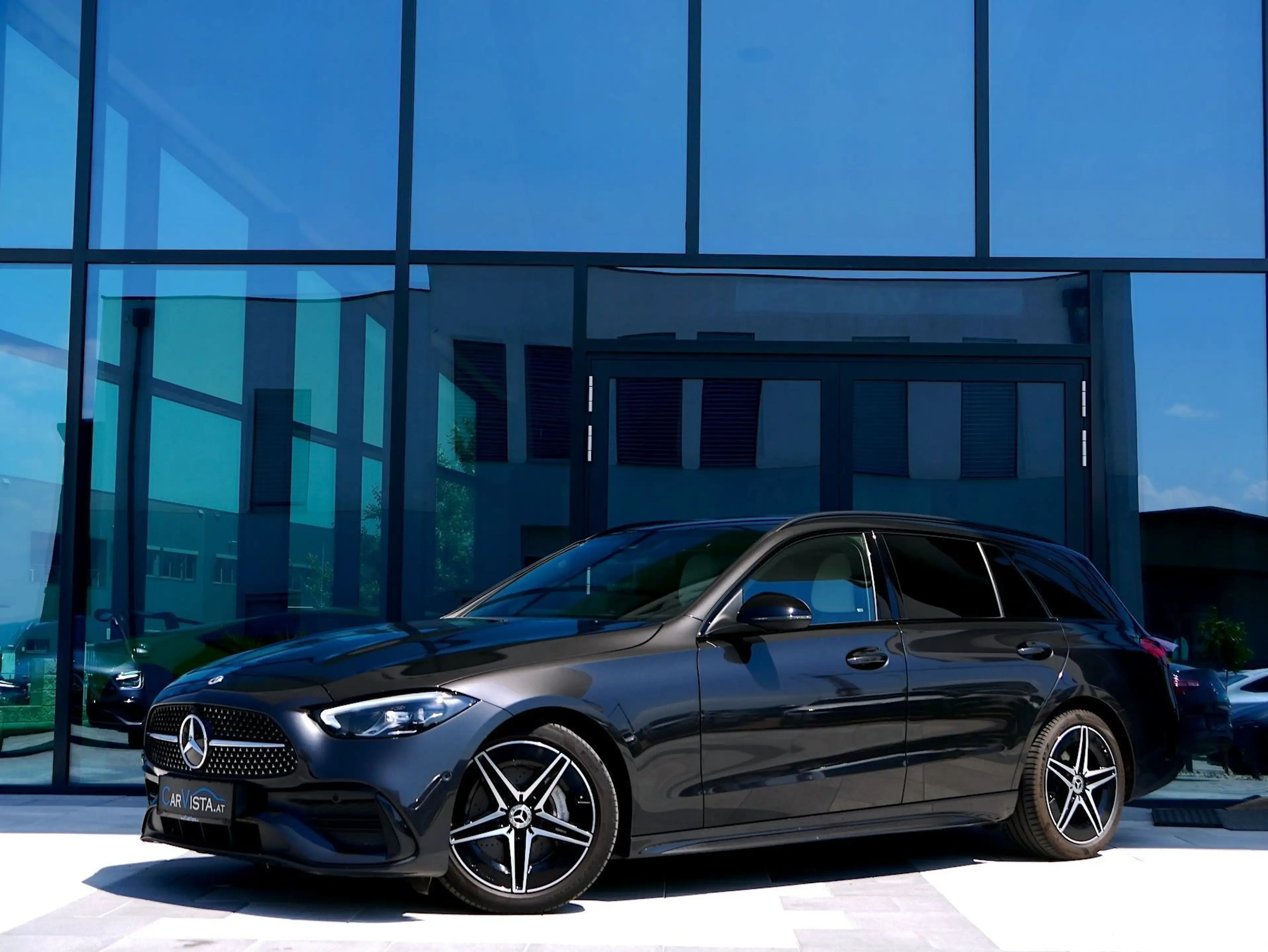 Mercedes-Benz C 220 d T Aut. AMG - LINE * LED Performance - MBUX Prem — photo 2