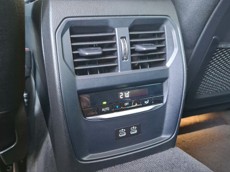 BMW 318 d Touring Advantage*aus 1.Hand*LED*Head-Up* — photo 11