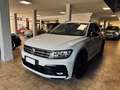 Volkswagen Tiguan II 2016 2.0 tdi Advanced R-Line 150cv dsg Bianco - thumbnail 3