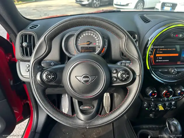 MINI Countryman view 10