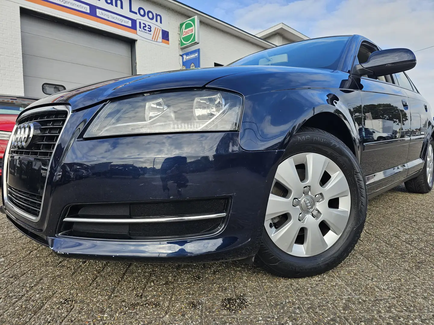 Audi A3 1.9 TDI Ambition, lage kmstand euro5, EXPORT ! Blau - 1