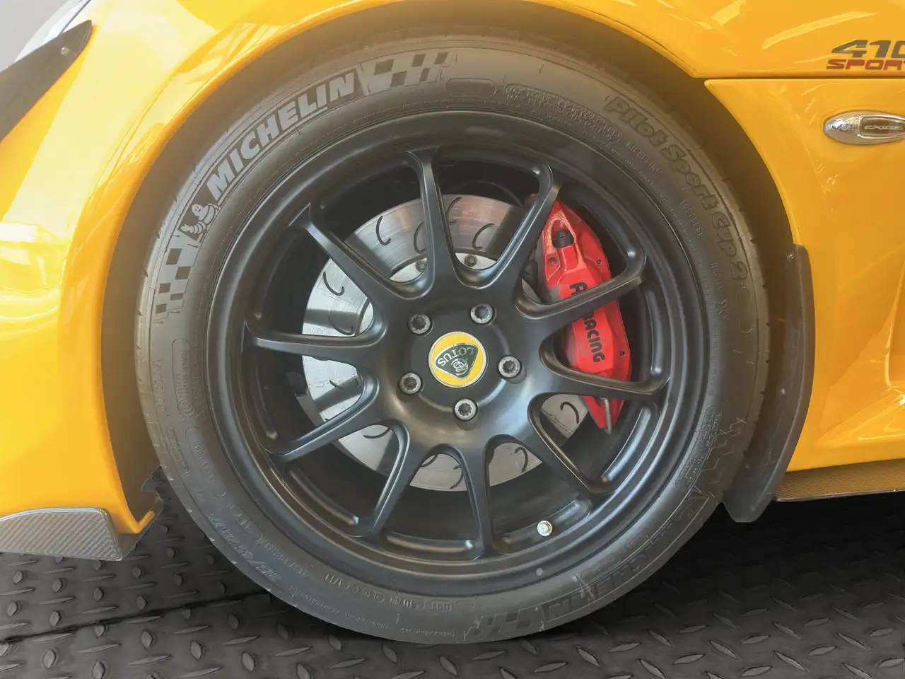 Lotus Exige 2022 — фото 10