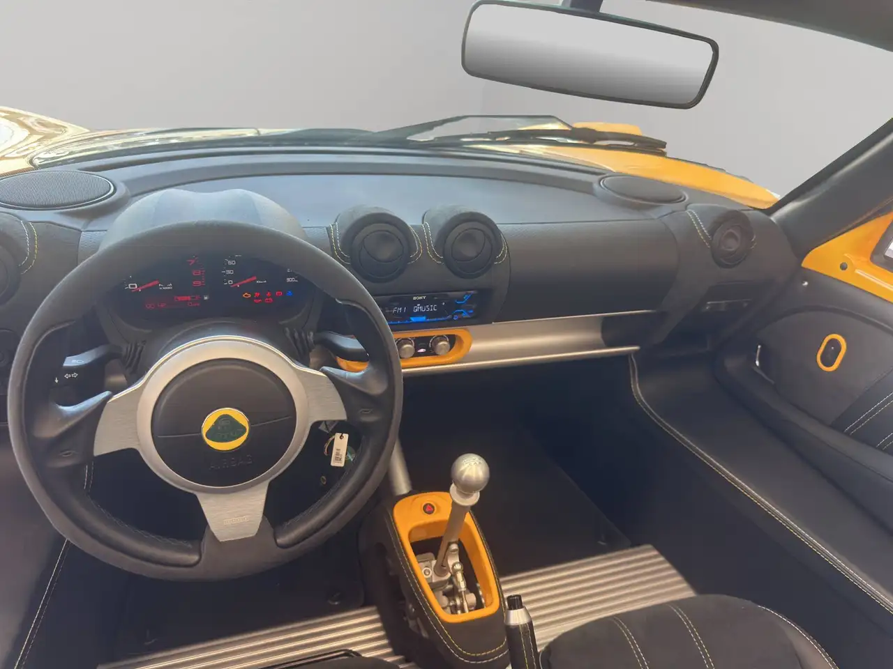 Lotus Exige 2022 — фото 13
