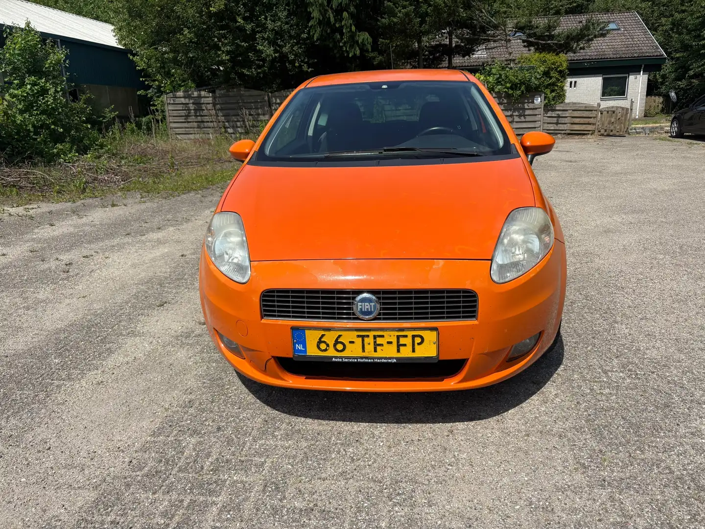 Fiat Grande Punto 1.4-16V Sport INRUILKOOPJE | ZO MEENEMEN | AIRCO | Oranje - 2
