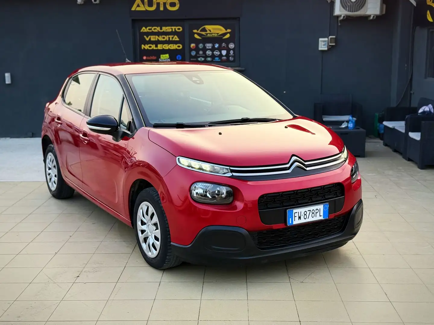 Citroen C3 1.5 bluehdi Shine s&s 100cv 4 Posti Garanzia - 1