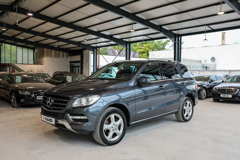 Mercedes-Benz ML 350 Leder Navi Xenon AHK *1.Hand* — photo 4