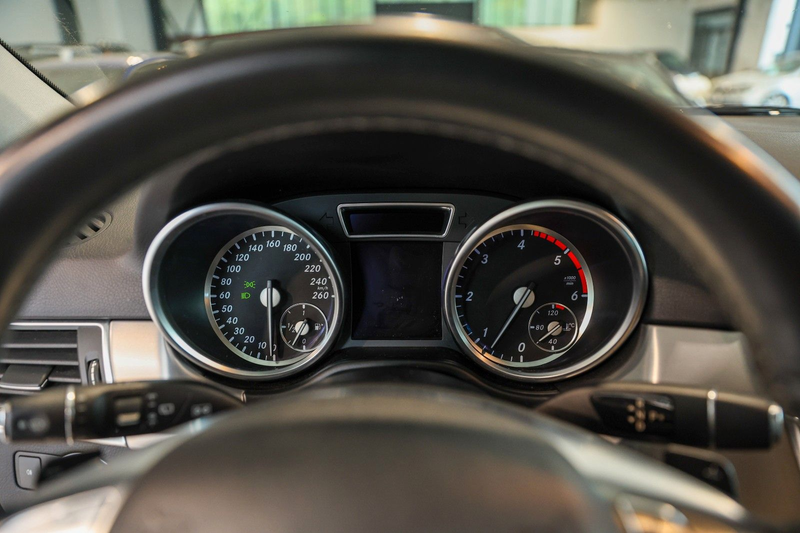 Mercedes-Benz ML 350 Leder Navi Xenon AHK *1.Hand* — photo 15