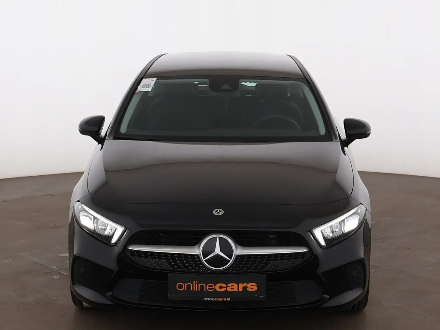 Mercedes-Benz A 180 d Aut LED NAVI R-CAM SITZHZG ASSIST TEMP Schwarz - 2