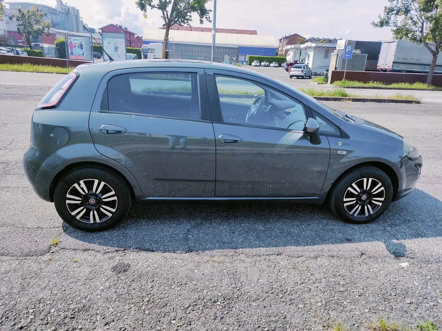 Fiat Punto 5p 1.4 easypower Lounge Gpl E6 - 2