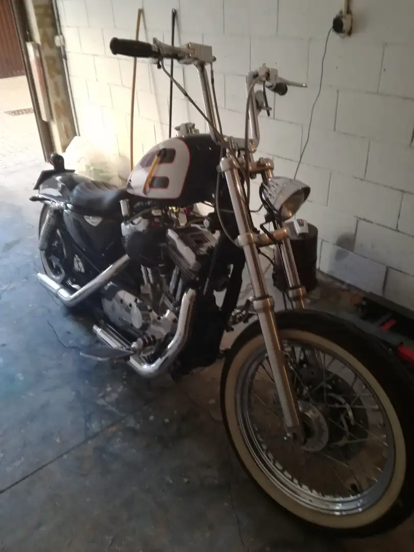 Harley-Davidson Sportster 883 Noir - 1