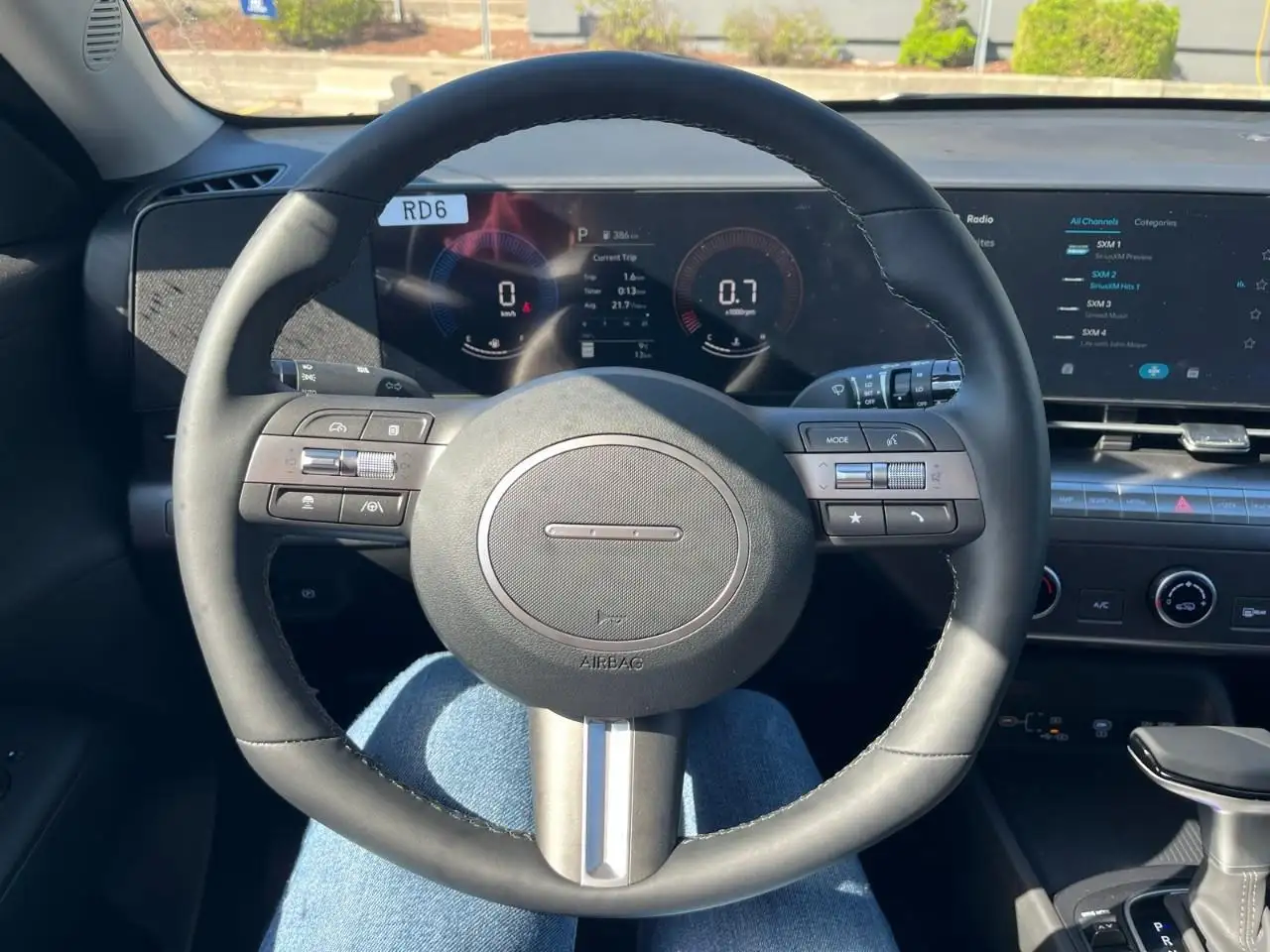 Hyundai KONA снимка Hyundai KONA