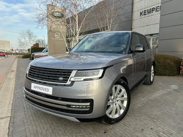 Land Rover Range Rover SWB P460e SE