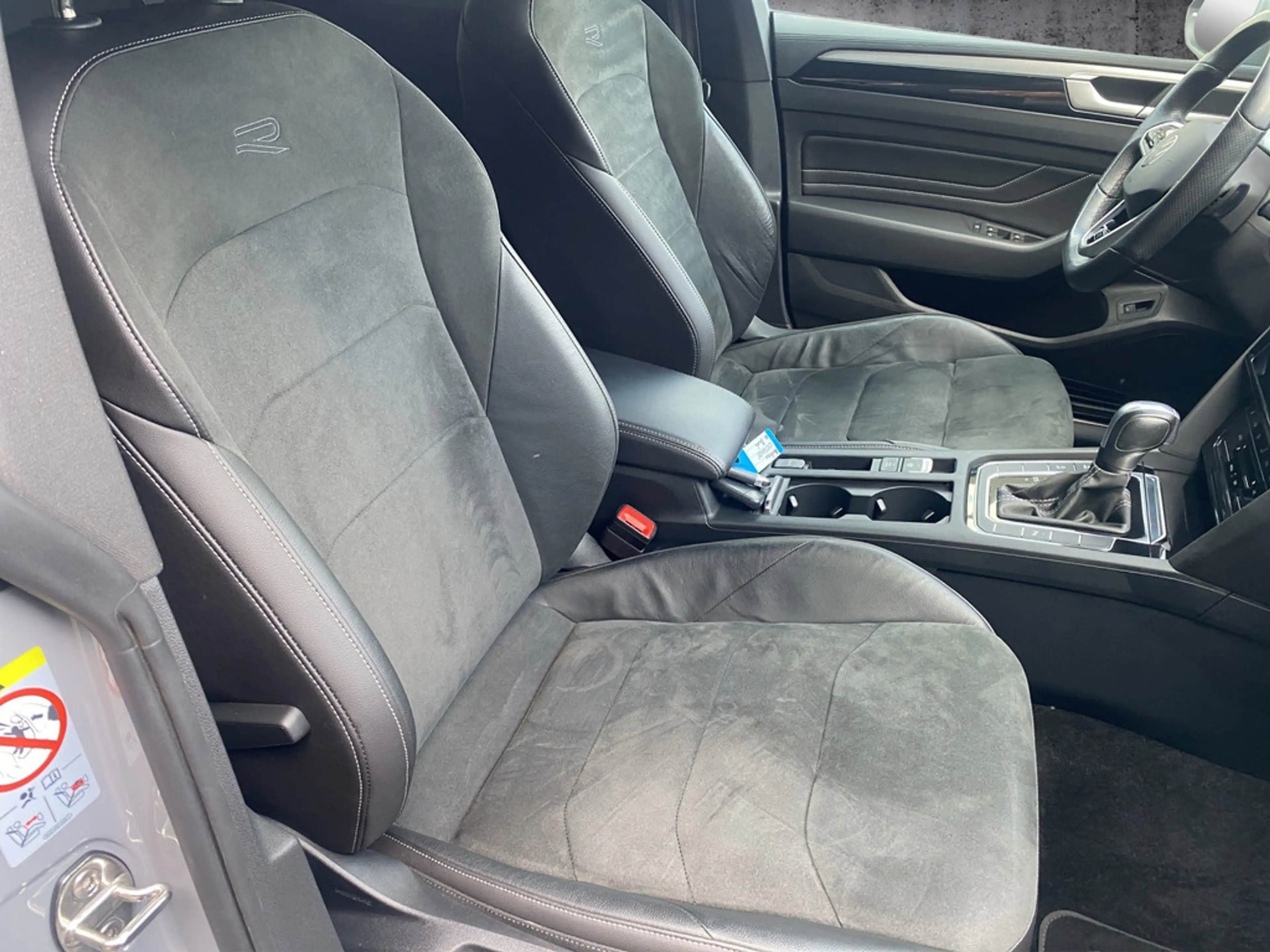 Volkswagen Arteon Shooting Brake R-Line 2.0 TSI DSG Navi+RFK+LED — photo 9