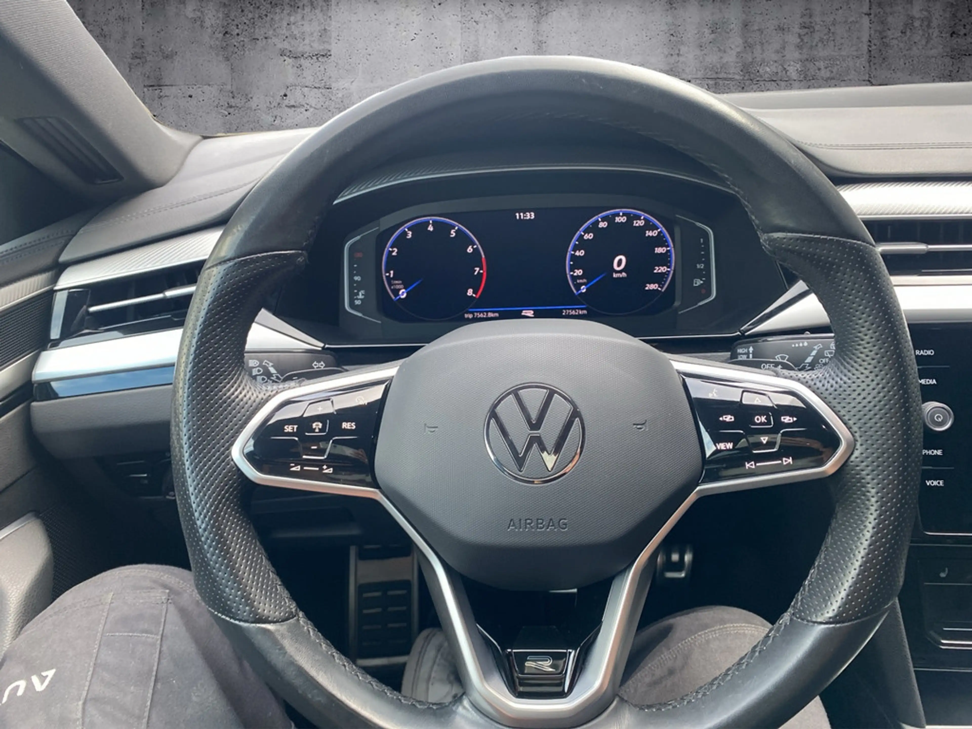 Volkswagen Arteon Shooting Brake R-Line 2.0 TSI DSG Navi+RFK+LED — photo 15