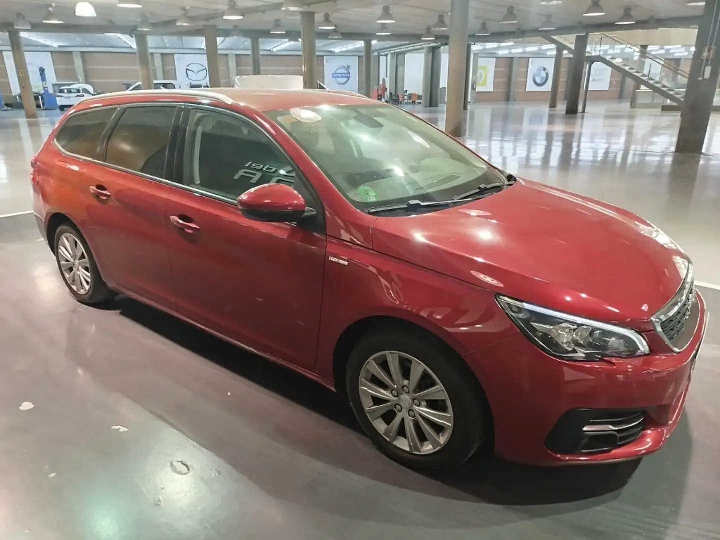 Peugeot 308 SW 1.6BlueHDi S&S Style 100 Rood - 2