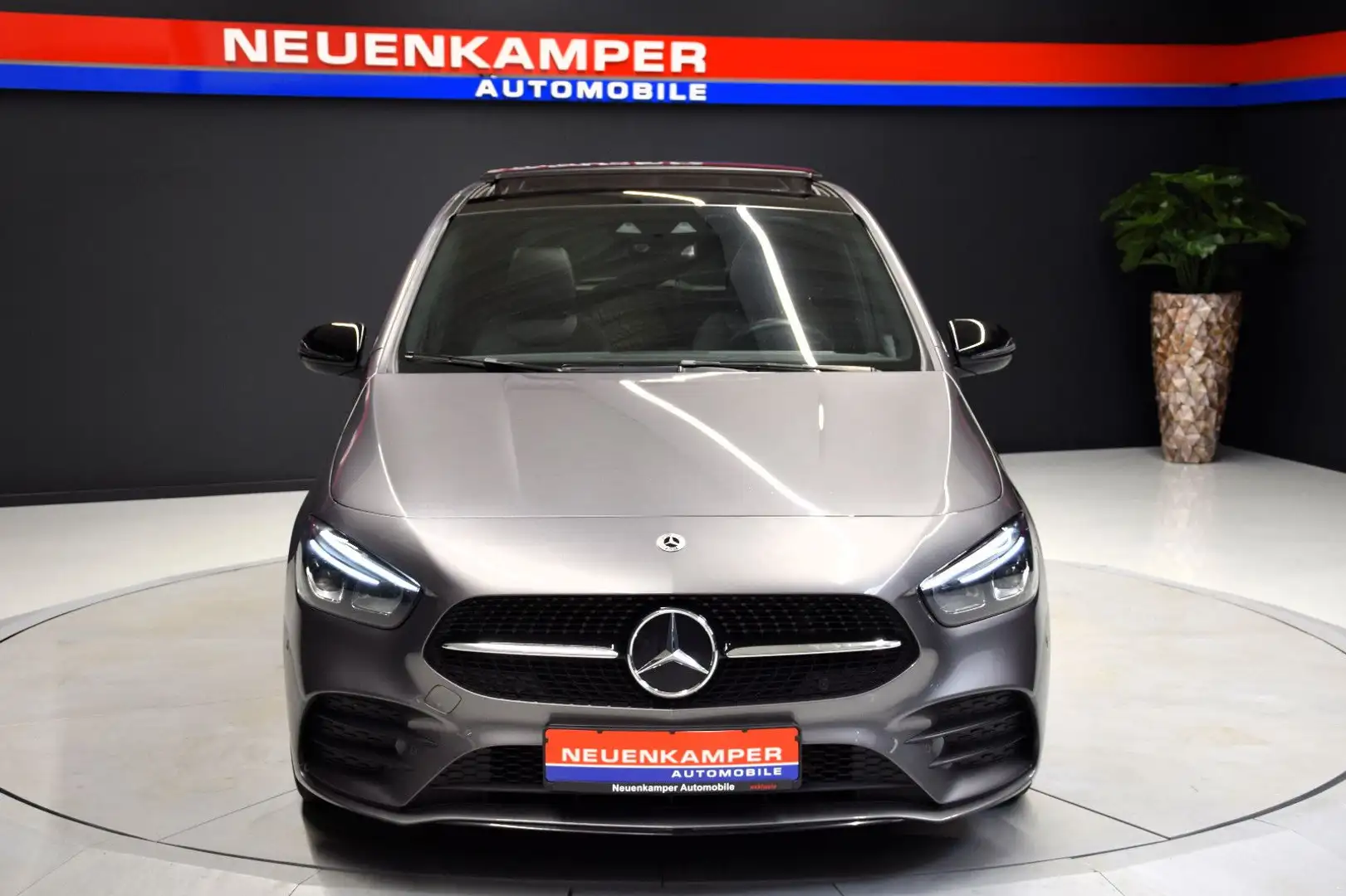 Mercedes-Benz B 200 AMG Pano Night LED Kamera Memory Digital Gri - 2