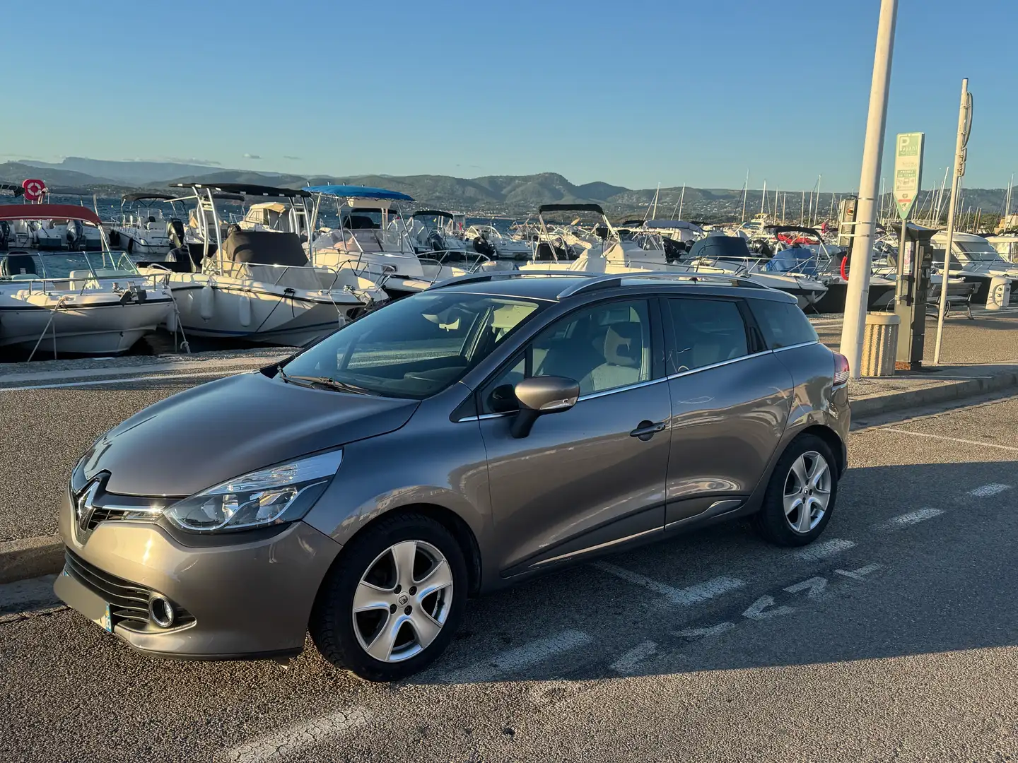 Renault Clio Estate IV TCe 120 Intens EDC - 1