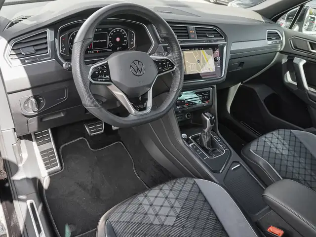 Volkswagen Tiguan view 9