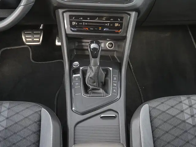 Volkswagen Tiguan view 14