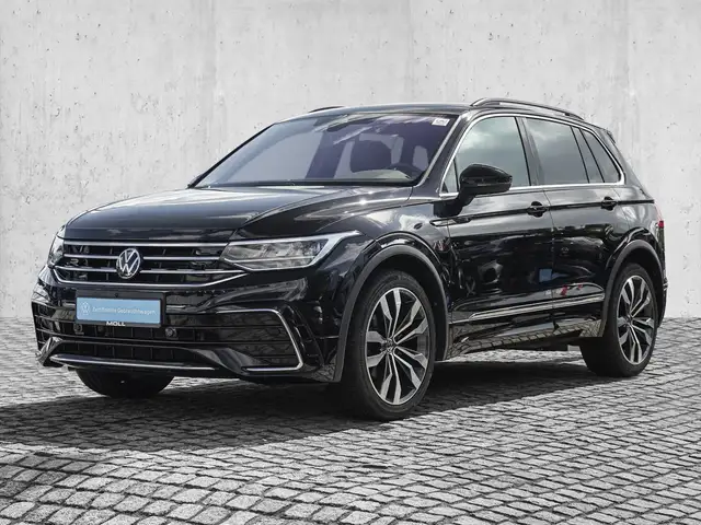 Volkswagen Tiguan view 2