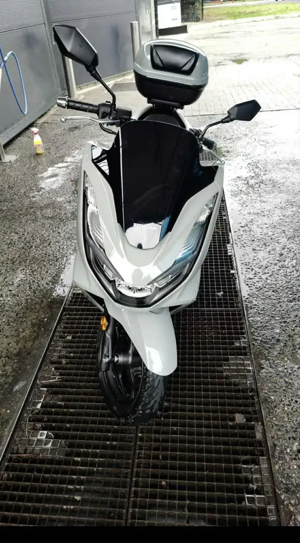 Honda PCX 125 avec garantie jusqu’au juillet 2028 - 1