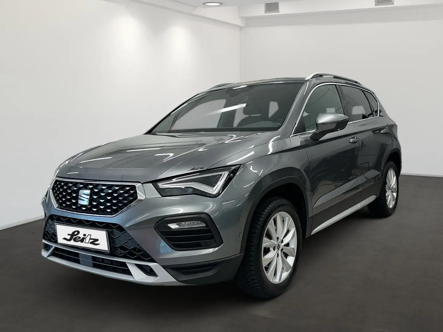 SEAT Ateca 1.5 TSI Xperience *LED*KAMERA*NAVI*SITZH* Grijs - 2