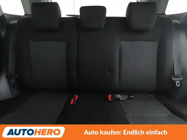 Suzuki Vitara view 15