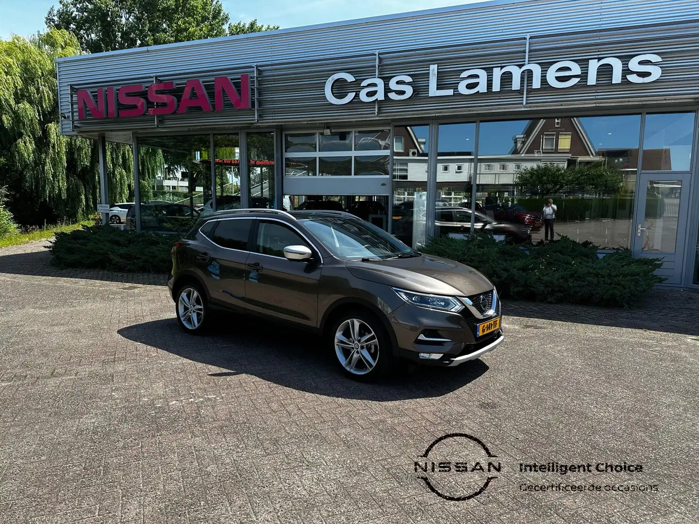 Nissan Qashqai 1.3 DIG-T 140pk` N-Motion Bruin - 1