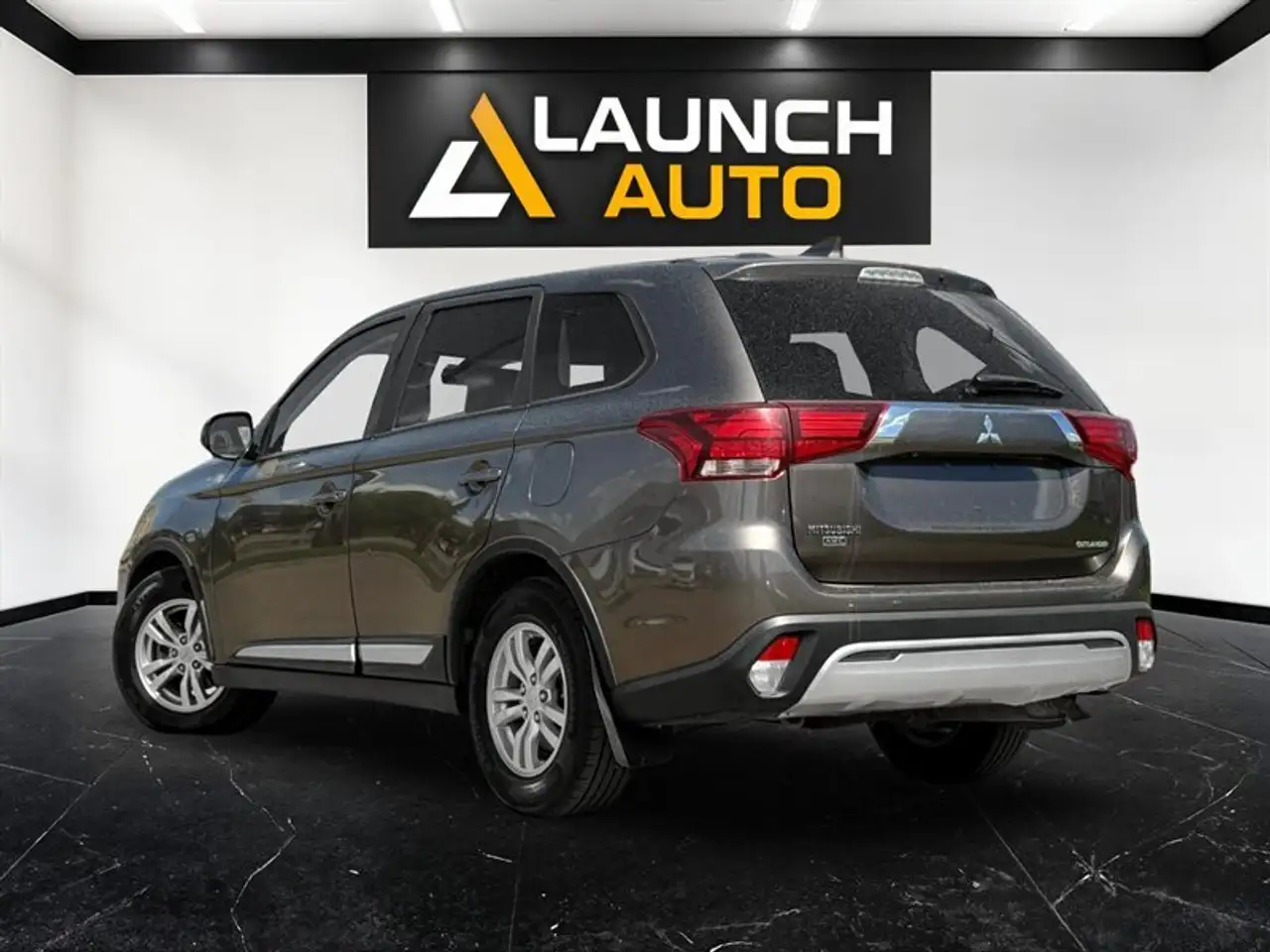 Mitsubishi Outlander снимка Mitsubishi Outlander