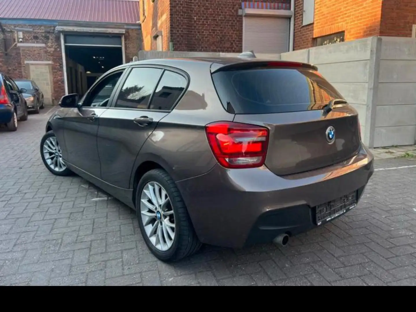 BMW 114 114d 95 chSport/Start Edition Gris - 2
