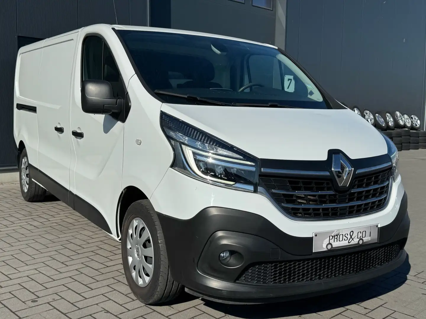 Renault Trafic // 3 PLACES // CLIM // GPS // LONG CHASSIS // Weiß - 1