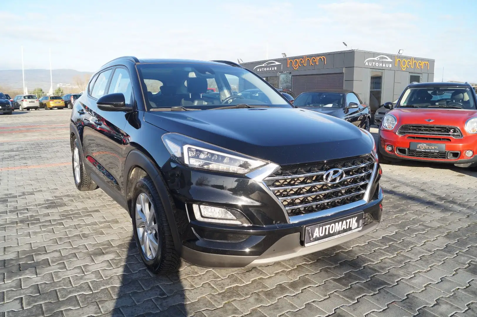 Hyundai TUCSON Trend 4WD AUTOMATIK Facelift Kamera Navi Schwarz - 1