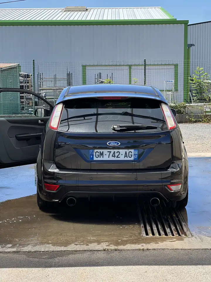 Ford Focus 2.5 T- 225 ST