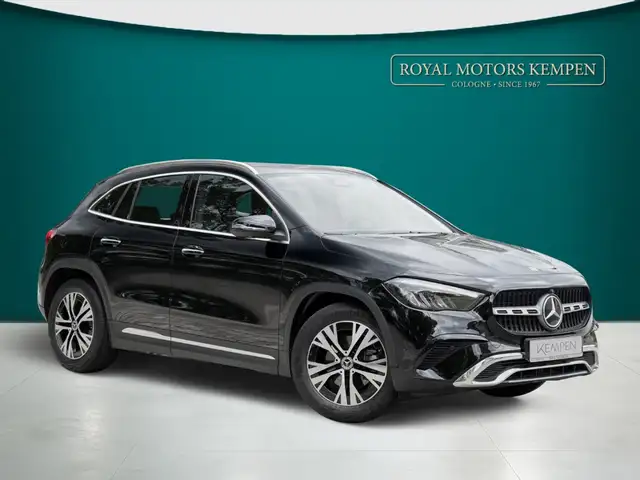 Mercedes-Benz GLA 200 Progressive DISTRONIC 360° AHK MBUX Memory