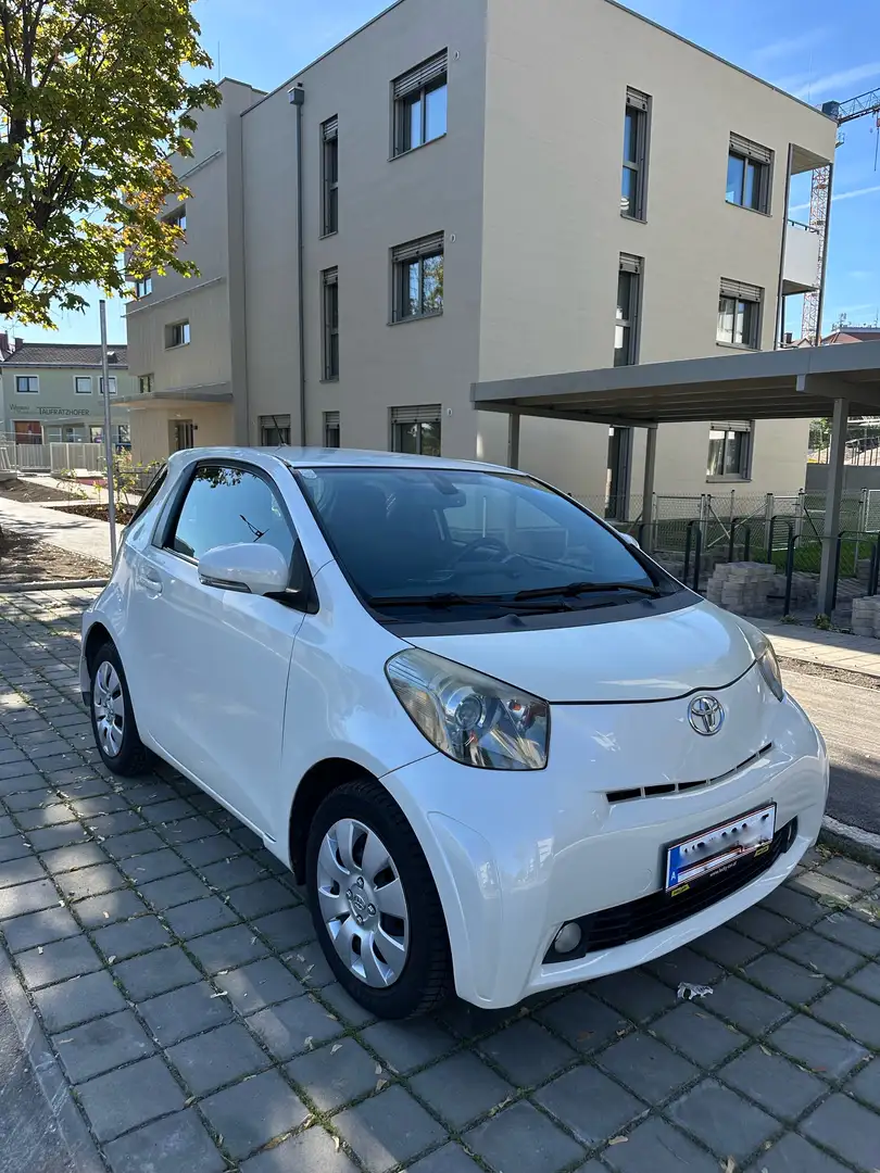 Toyota iQ 1.0 - 1