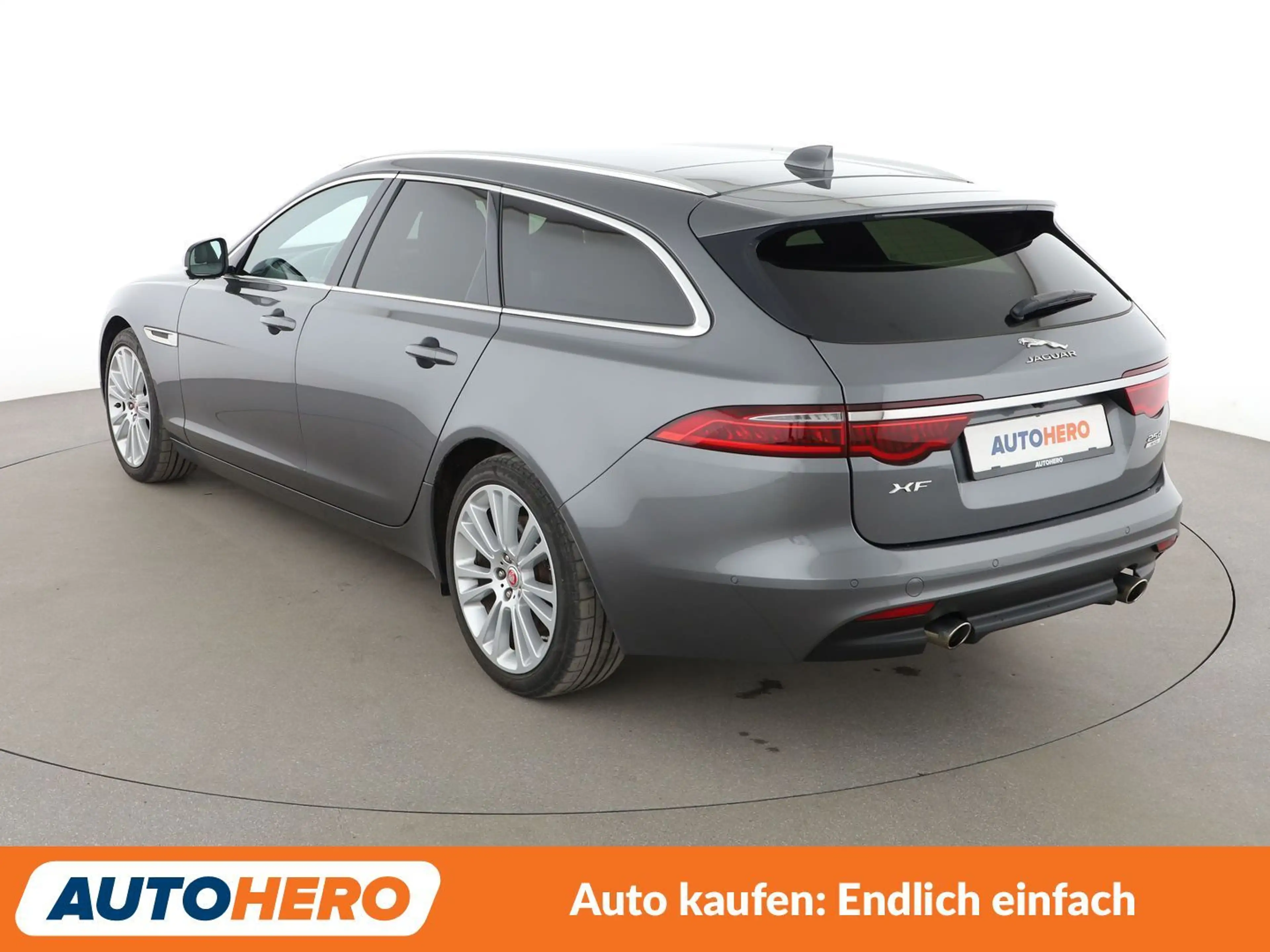 Jaguar XF 25d Portfolio AWD Aut.*NAVI*BiXENON*CAM*TEMPO* — photo 4