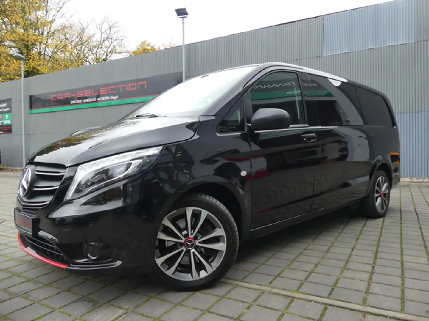 Mercedes-Benz Vito 124 CDI Lang Mixto LED/5SITZE/E-TÜR/STHZ/9GAUT Zwart - 2