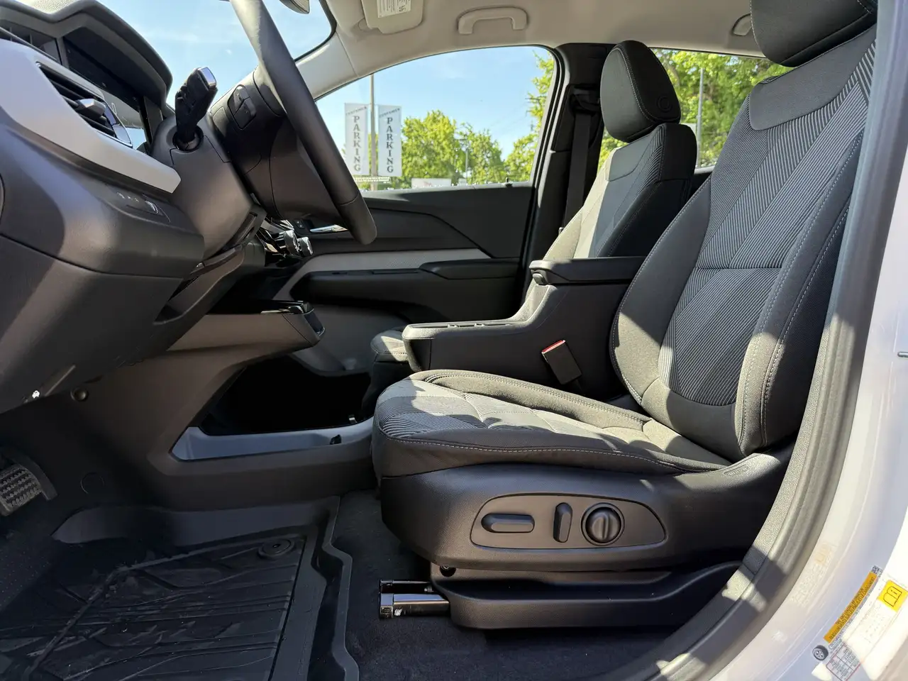 Chevrolet Bolt снимка Chevrolet Bolt