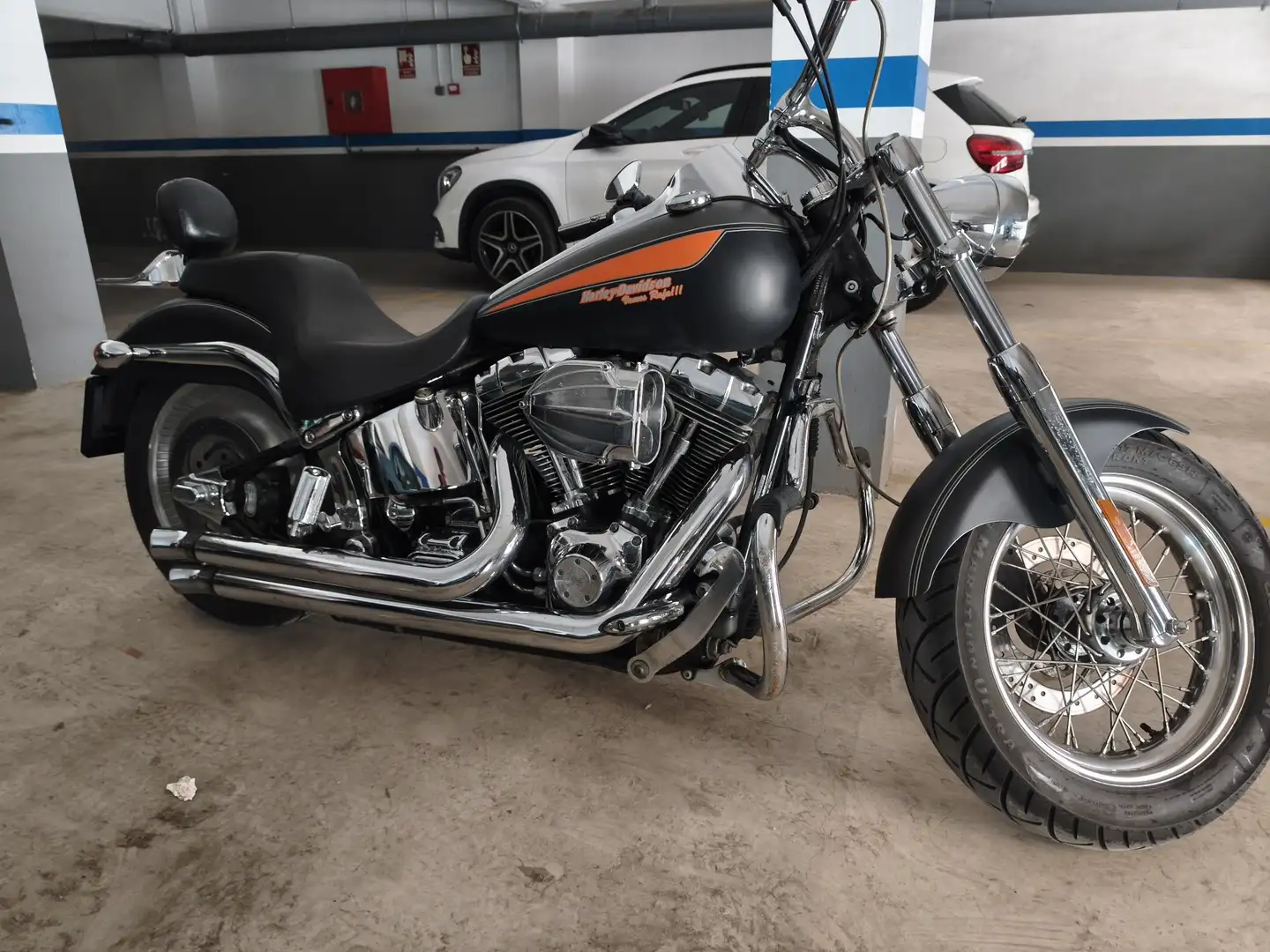 Harley-Davidson Deuce - 1