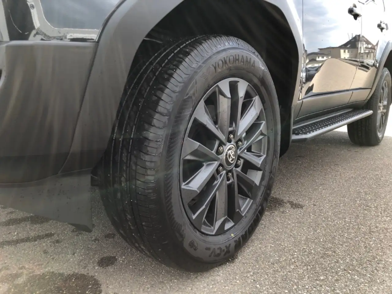 Toyota Land Cruiser 2.8 D-4D Mild-Hybrid Lounge Panorama LEDER BRAUN 8